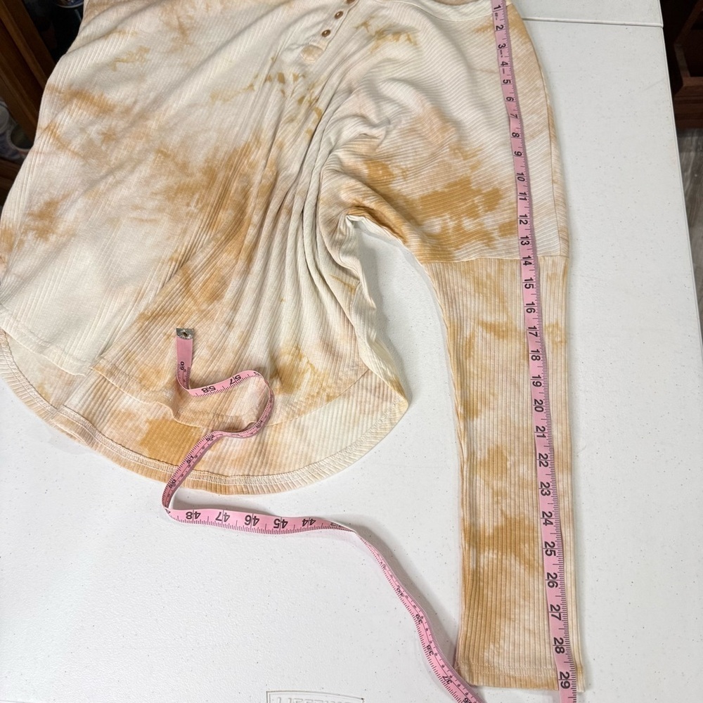 Umgee Gold Mix Tie Dye Long Dolman Sleeve Top Ribbed Henley Women’s Size Large - Picture 7 of 9